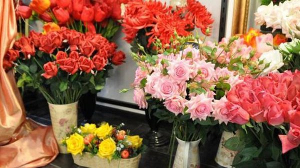 Магазин цветов Camellia: лучшие букеты с доставкой в Киеве