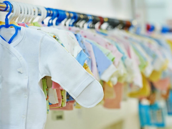 Распашонка – первая одежда для новорожденных
