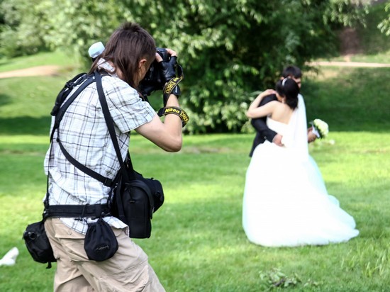 Как выбрать хорошего фотографа на свадьбу