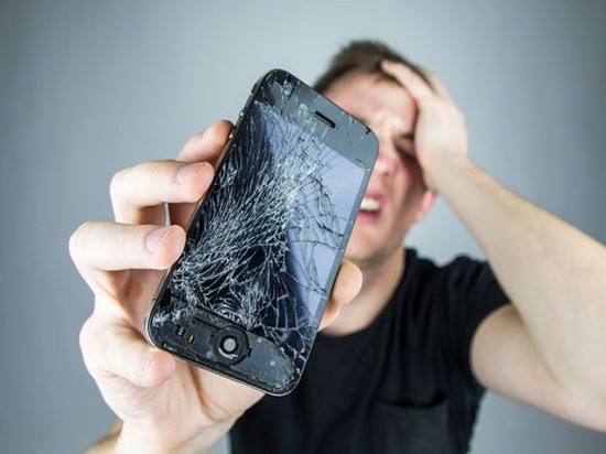 Как выманивают деньги за «разбитые» смартфоны