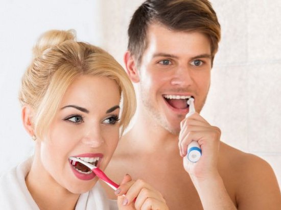 Чем хороши и плохи разные зубные щетки