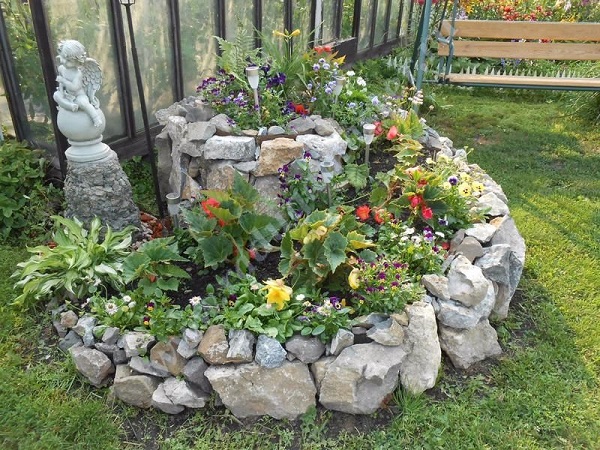 Вот как я создала сад камней и цветов всего за неделю