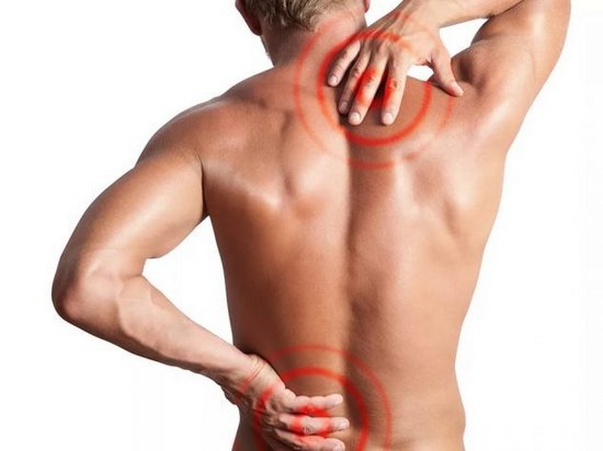 Почему болит спина