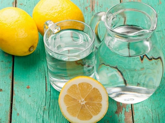 Целебный эффект лимонной воды