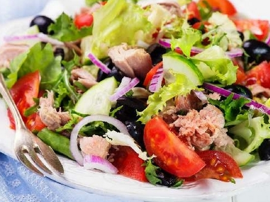Рецепт салата с тунцом