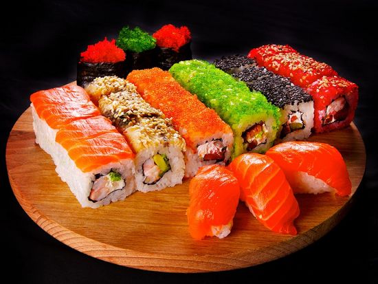 Как правильно выбрать роллы и суши?