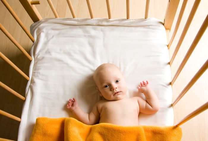 Ребенок не засыпает сам – метод Эствиля для решения проблемы
