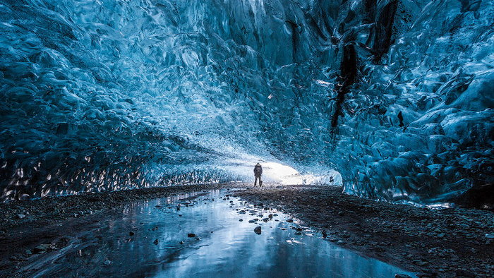 Предложение руки и сердца в исландской ледяной пещере