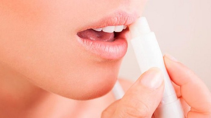 Уход за губами — что делать, если губы потрескались