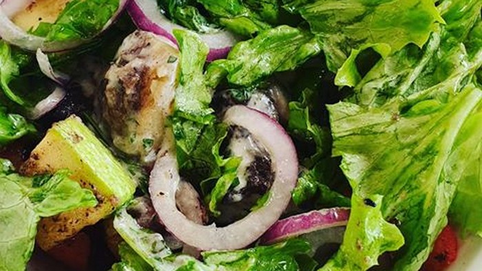 5 легких салатов из капусты, которые подготовят вашу фигуру к летнему сезону