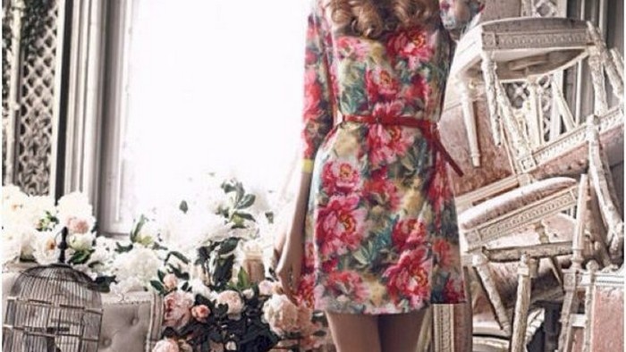 Модные платья с цветочным принтом – летний тренд