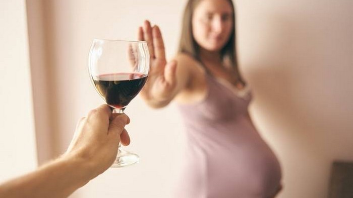 Алкоголь во время беременности: последствия, о которых следует знать будущей маме