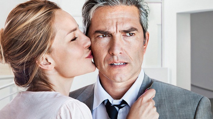 10 вопросов, которые не стоит задавать разведенному человеку