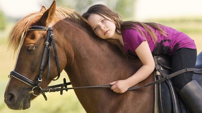 Иппотерапия — как проходит лечение лошадьми?