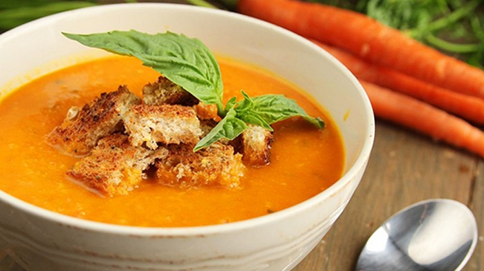Картофельно-морковный крем-суп с сухариками