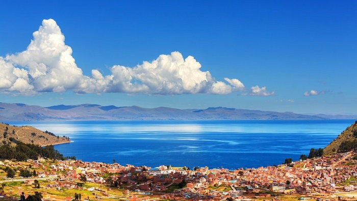 Озеро Титикака в перуанских Андах