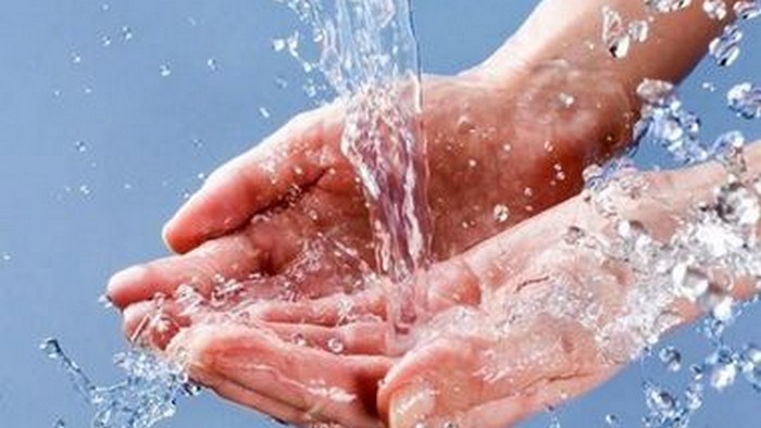 Мойте руки с мылом: на руках людей есть наркотики