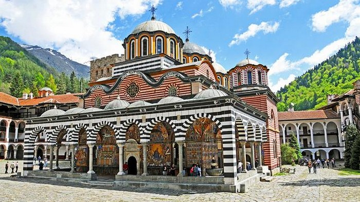 Места, которые обязательно стоит посетить в Болгарии