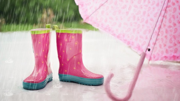 Дождь моде не помеха: как выглядеть стильно в плохую погоду