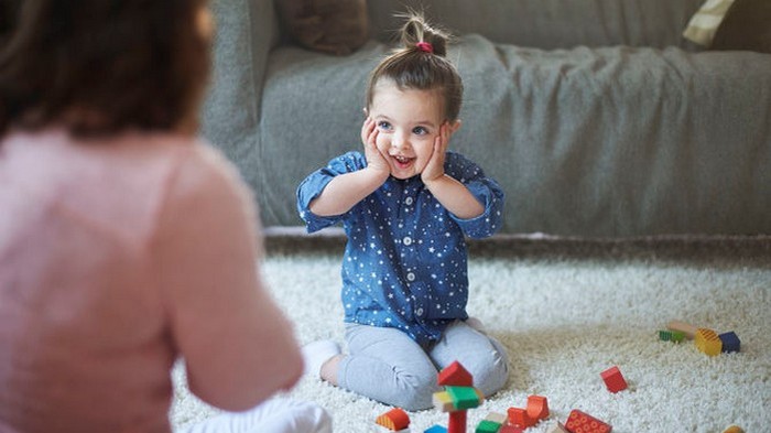 8 вещей, о которых нельзя говорить при ребенке
