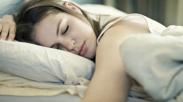 Как приучить себя вовремя ложиться спать