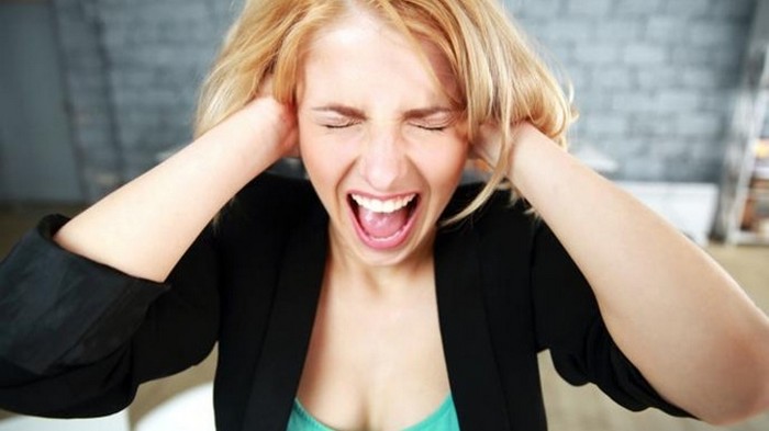 Ученые доказали, что крик помогает пережить боль