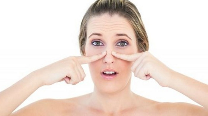 Удаление горбинки на носу: ринопластика или инъекционная косметология