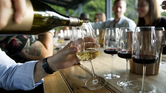 Безалкогольное вино: что это такое и как его выбрать