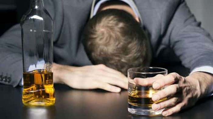 Алкоголизм в семье: что делать, если сформировалась зависимость?
