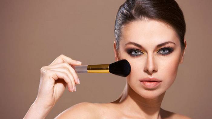 12 ошибок в макияже, которые делают вас старше