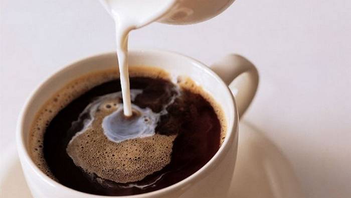 Кофе с молоком: польза и вред для здоровья