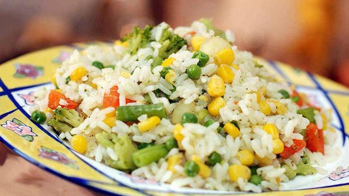 Как приготовить рис с замороженными овощами в мультиварке
