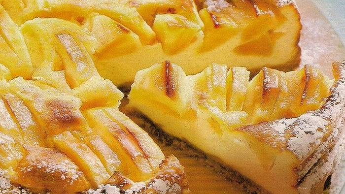 Как испечь вкусный домашний пирог с яблоками