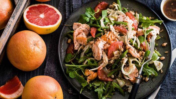 Что приготовить на ужин для похудения: ТОП-2 салатов с грейпфрутом