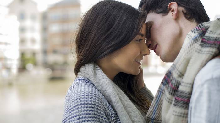 6 вещей, которые вы никогда не должны переставать просить в отношениях