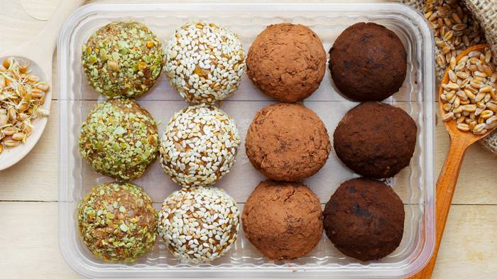 Финики в шоколаде с орехами: рецепт постного десерта