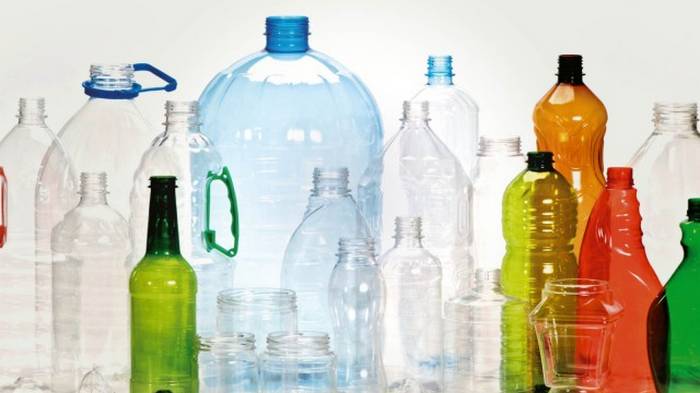 Как нужно утилизировать пластиковые бутылки