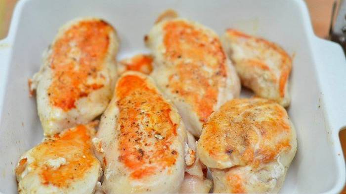 Первоклассный способ приготовления курицы – филе в сливочном соусе