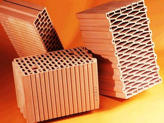 Из чего строить: кирпич или поризованный керамический блок
