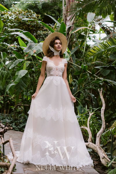 модное свадебное платье от Nelly White