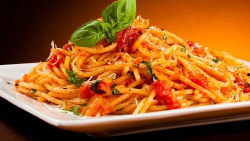 Как итальянцы остаются легкими, уплетая макароны три раза в день