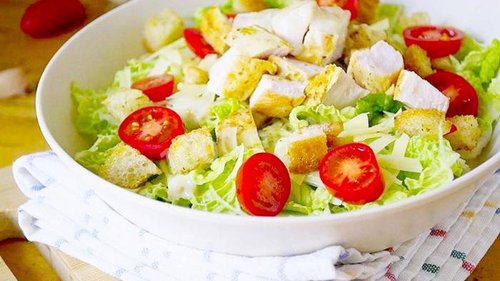 Как приготовить салат Цезарь