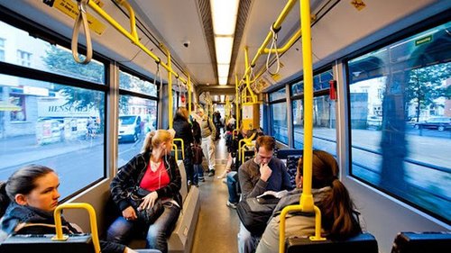 Как вести себя вежливо в общественном транспорте