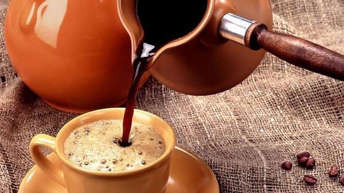 Ученые наконец выяснили, стоит ли пить кофе по утрам