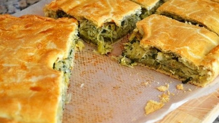 Шарлотка может быть не только сладкой