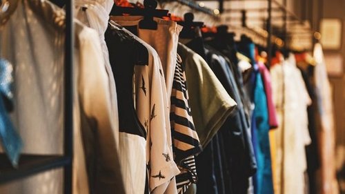 Твой дешевый гардероб видно за версту! 5 главных признаков, которые выдают некачественную одежду