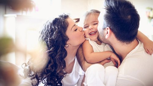 Почему так важна любовь родителей к детям