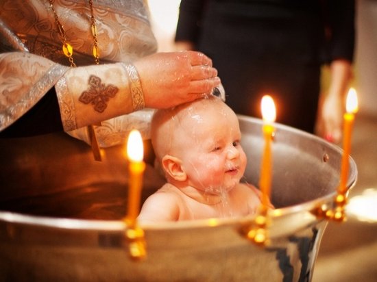 Особенности крещения ребенка