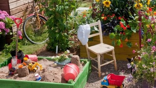Обустройство уютного места в саду для детей