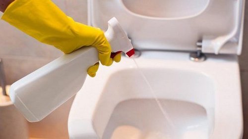 Как навести чистоту в ванной комнате с помощью домашних средств